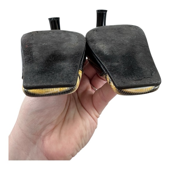 Made in Spain: Elegant Black and Cream Snakeskin patent leather heels. - Picture 9 of 9